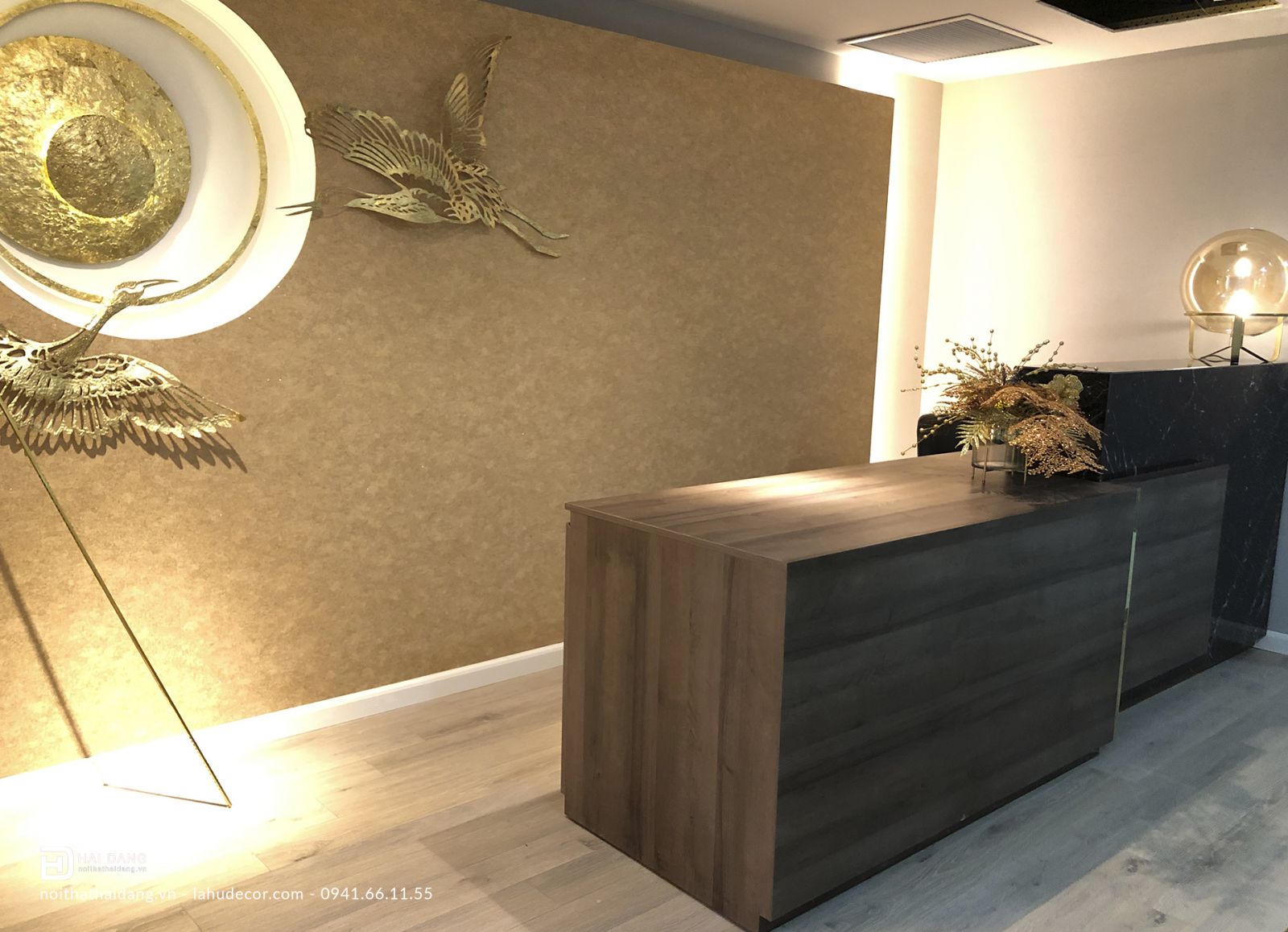 nội thất văn phòng tinh tế mà hiện đại 2