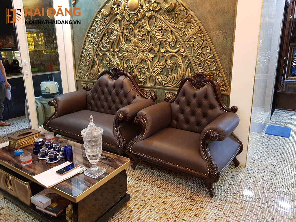 Sofa da tân cổ điển